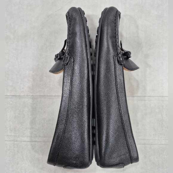 Michael Michael Kors moccasin loafers women's 8 black leather bow logo charm - Picture 7 of 15